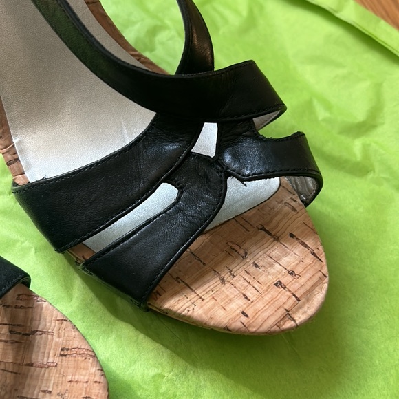 Guess wedge heels in black leather size 10 brand new never worn - Picture 12 of 12